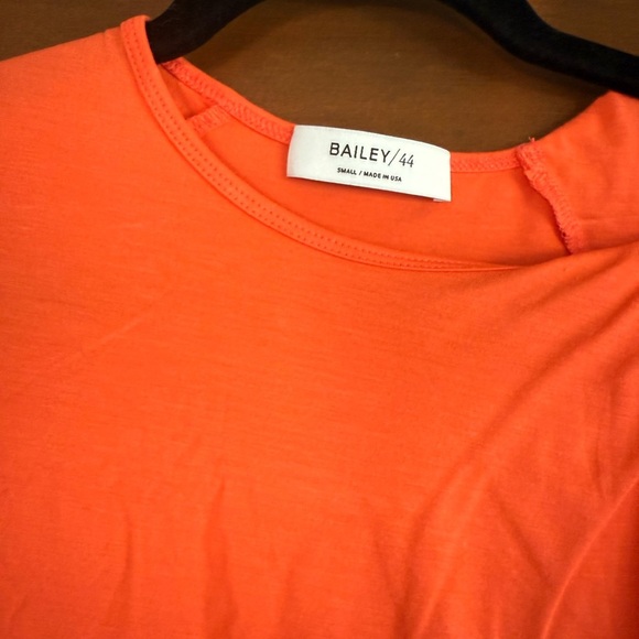 Revolve Luna Top in Nectarine 🍊 - Picture 3 of 4